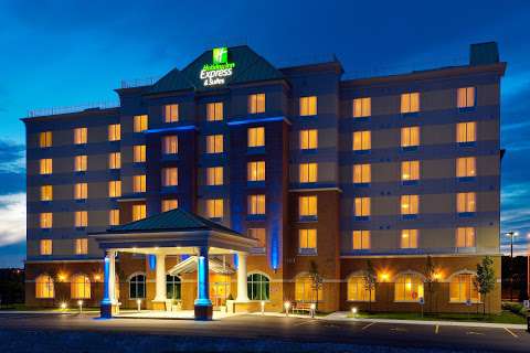 Holiday Inn Express & Suites Clarington - Bowmanville